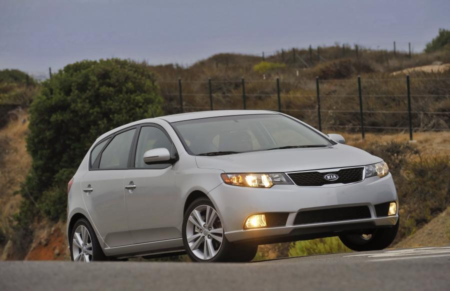  Kia Forte 5-Door 2011 года  (фото 63 из 89)